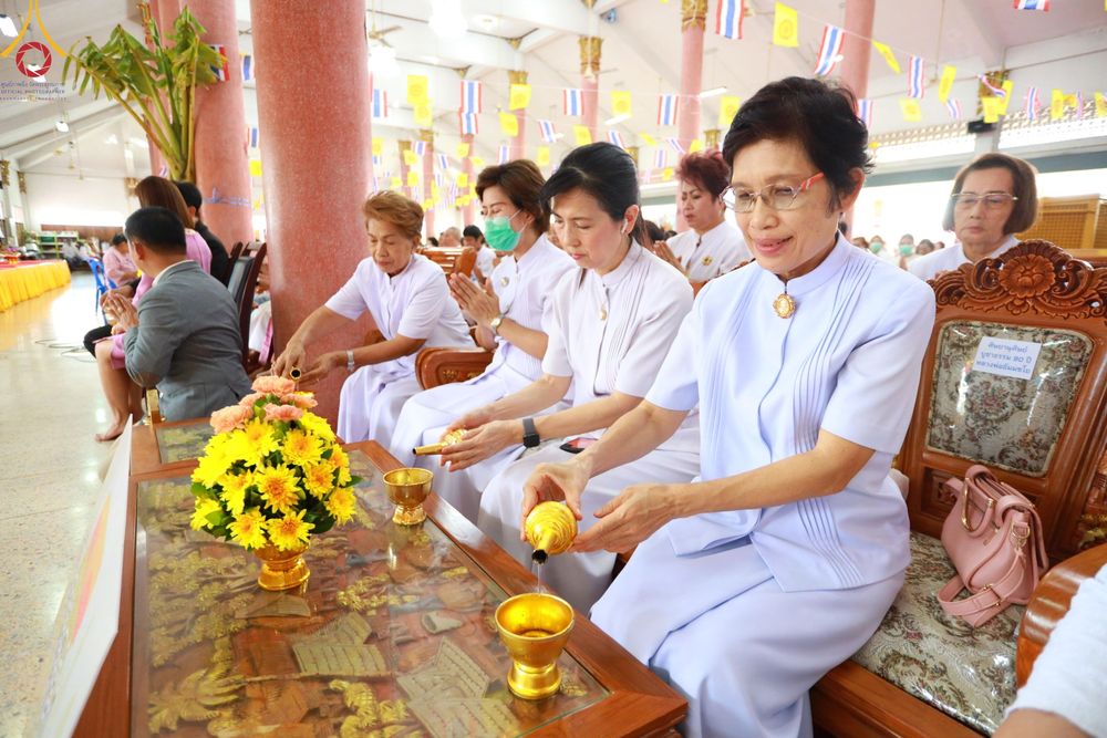 ภาพ No.166054:พิธีทอดกฐิน ณ วัดอยู่ดีบำรุงธรรม(ออเงิน) กรุงเทพมหานครฯ ในโครงการกฐินสามัคคีทั่วไทย 30,000 วัด บูชาธรรม 80 ปี หลวงพ่อธัมมชโย โดยคณะศิษยานุศิษย์วัดพระธรรมกาย วันที่ 20 ตุลาคม พ.ศ. 2567