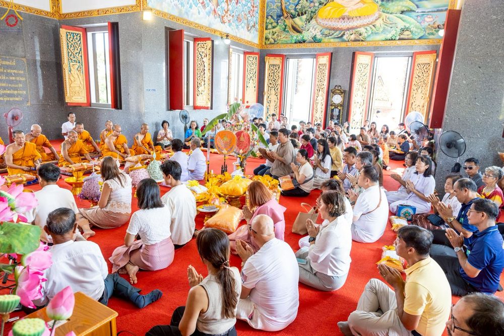 ภาพ No.258744:วันที่ 19 ตุลาคม พ.ศ. 2568 พิธีทอดกฐินสามัคคีทั่วไทย 30,000 วัด โดยคณะศิษยานุศิษย์ บูชาธรรม 81 ปี หลวงพ่อธัมมชโย ณ วัดอินทาราม บ้านโพธิ์ ฉะเชิงเทรา