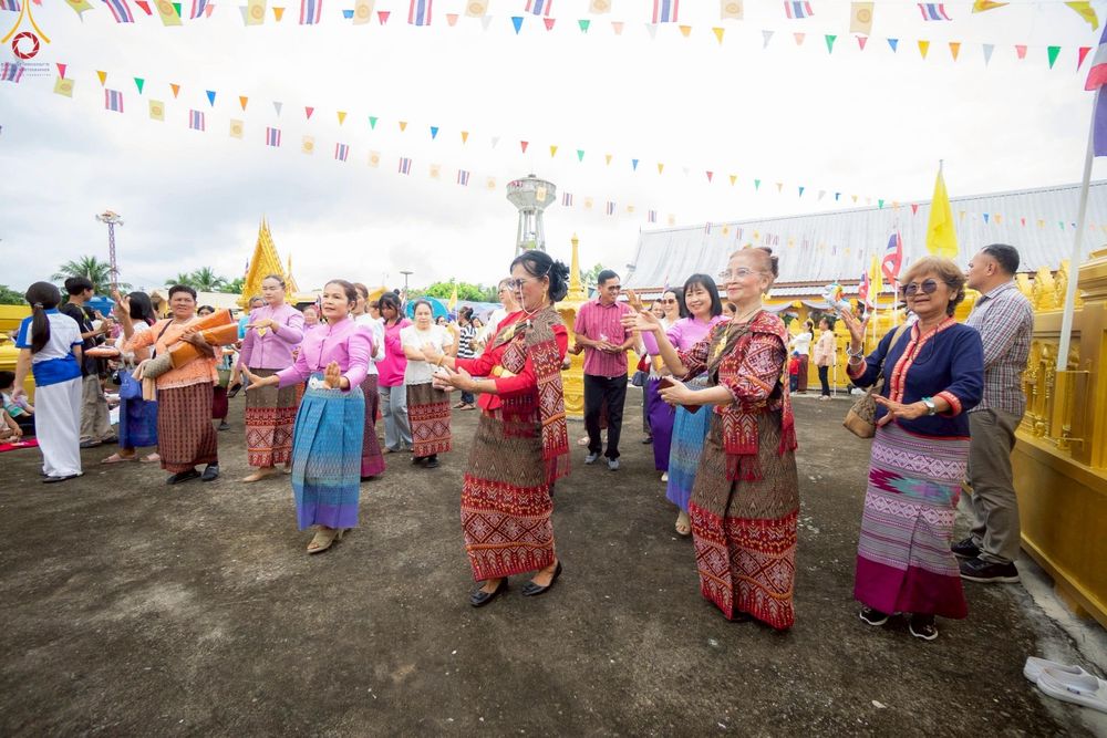 ภาพ No.255776:วันที่ 15 ตุลาคม พ.ศ. 2568 พิธีทอดกฐินสามัคคีทั่วไทย 30,000 วัด โดยคณะศิษยานุศิษย์ บูชาธรรม 81 ปี หลวงพ่อธัมมชโย ณ วัดไทรงามศิริมงคล จ.นครราชสีมา