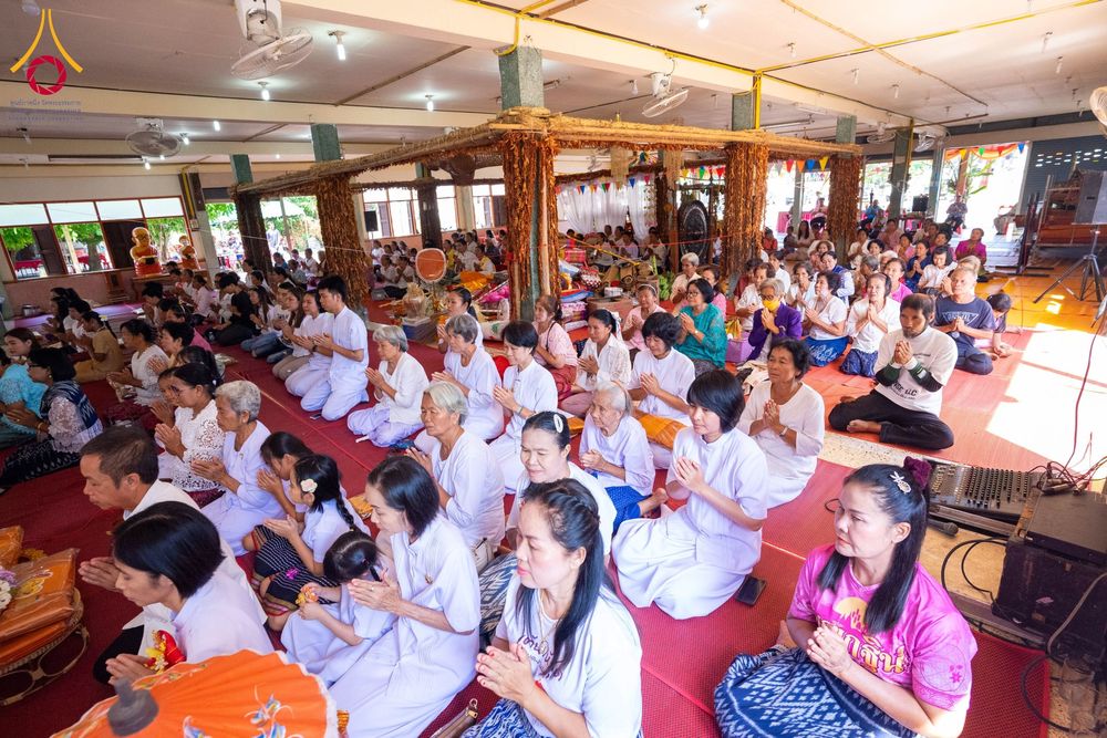 ภาพ No.172562:พิธีทอดกฐิน วัดศรีบุญเรือง จ.สกลนคร ในโครงการกฐินสามัคคีทั่วไทย 30,000 วัด บูชาธรรม 80 ปี หลวงพ่อธัมมชโย โดยคณะศิษยานุศิษย์วัดพระธรรมกาย วันที่ 25 ตุลาคม พ.ศ. 2567