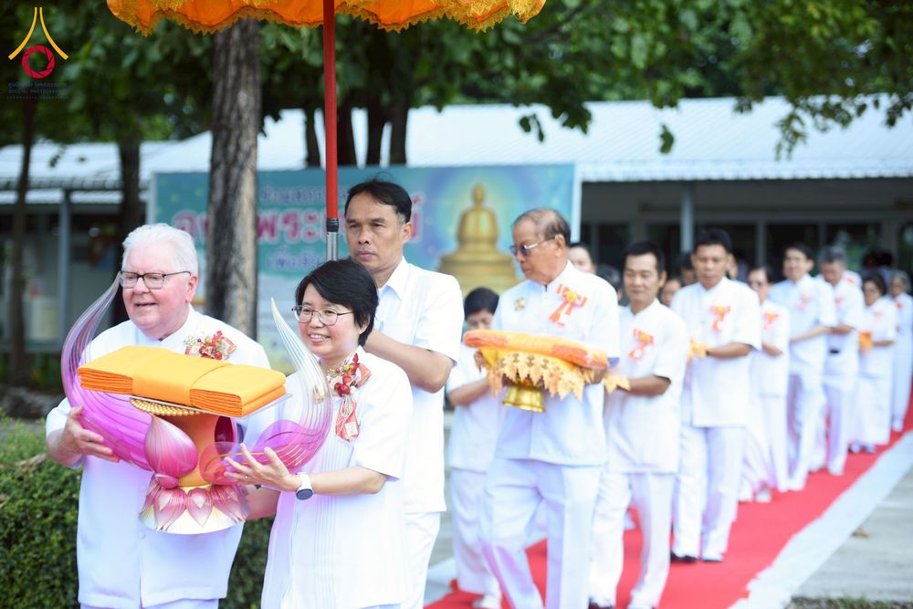 ภาพ No.270197:วันอาทิตย์ที่ 9 พฤศจิกายน พ.ศ. 2568 พิธีทอดผ้าป่าสร้างองค์พระเจดีย์สระบุรี สถาปนาองค์พระเจดีย์ เพื่อสร้างสันติภาพโลก ณ ศูนย์ปฏิบัติธรรมสระบุรี อ.พระพุทธบาท จ.สระบุรี