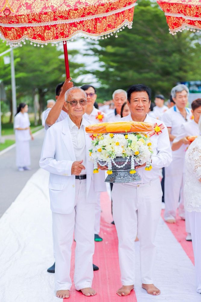 ภาพ No.268532:วันพฤหัสบดีที่ 23 ตุลาคม พ.ศ. 2568 พิธีทอดกฐินเพื่อสร้างสุขพิมาน ณ ศูนย์ปฏิบัติธรรมภาคใต้ บางกล่ำ สงขลา