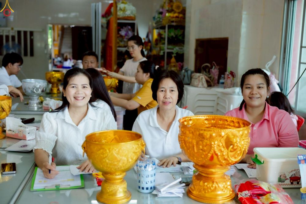 ภาพ No.253880:วันที่ 12 ตุลาคม พ.ศ. 2568 พิธีทอดกฐินสามัคคีทั่วไทย 30,000 วัด โดยคณะศิษยานุศิษย์ บูชาธรรม 81 ปี หลวงพ่อธัมมชโย ณ วัดทำเลทอง อ.ลำลูกกา จ.ปทุมธานี