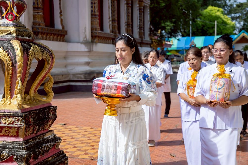 ภาพ No.275509:วันที่ 5 พฤศจิกายน พ.ศ. 2568 พิธีทอดกฐินสามัคคีทั่วไทย ณ วัดเขาแก้ว อ.โพธิ์ทอง จ.อ่างทอง โดยคณะศิษยานุศิษย์ บูชาธรรม 81 ปี หลวงพ่อธัมมชโย