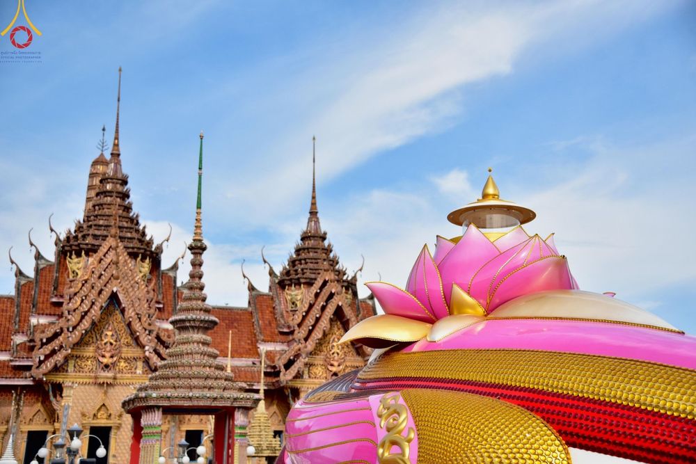 ภาพ No.127915:คณะพระธรรมยาตราฯ ปฎิบัติธรรมและถ่ายภาพหมู่ประวัติศาสตร์ ณ ลานหน้าพระปรางค์สามยอด วัดโคกสมานคุณ อ.หาดใหญ่ จ.สงขลา วันเสาร์ที่ 9 มีนาคม พ.ศ. 2567