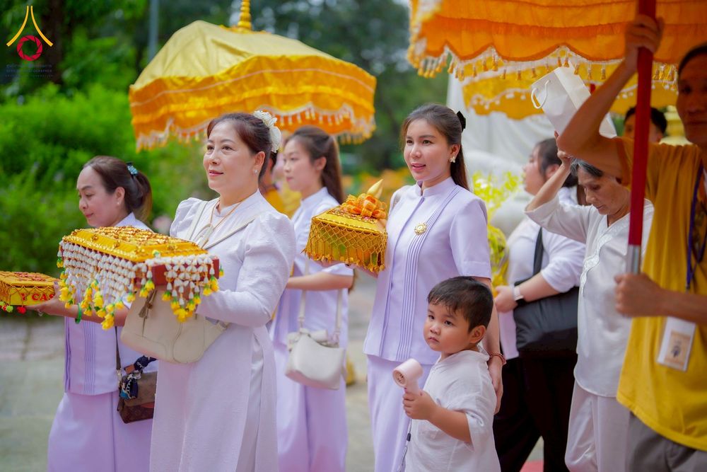 ภาพ No.274075:วันที่ 23 พฤศจิกายน พ.ศ. 2568 ประธานมูลนิธิธรรมกาย ถวายปัจจัยสมทบกฐินแด่ วัดเทียนเวียนเฟื้อกเซิน ศูนย์วิปัสสนาที่มีชื่อเสียง มากกว่า 50 ปีในเวียดนาม