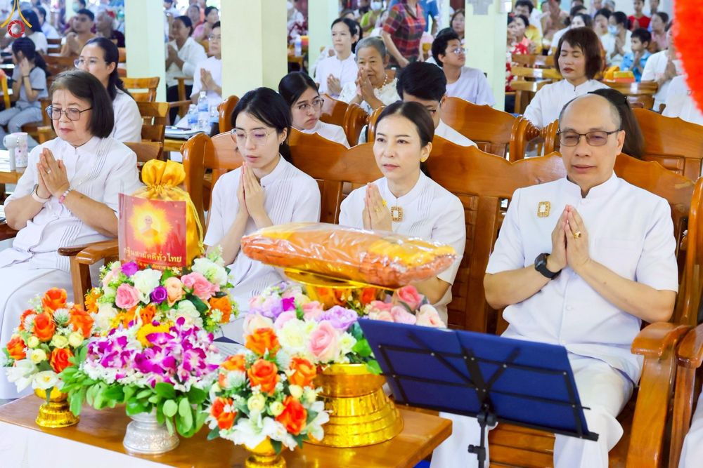 ภาพ No.253852:วันที่ 12 ตุลาคม พ.ศ. 2568 พิธีทอดกฐินสามัคคีทั่วไทย 30,000 วัด โดยคณะศิษยานุศิษย์ บูชาธรรม 81 ปี หลวงพ่อธัมมชโย ณ วัดหนองพะวา ต.บางบุตร อ.บ้านค่าย จ.ระยอง