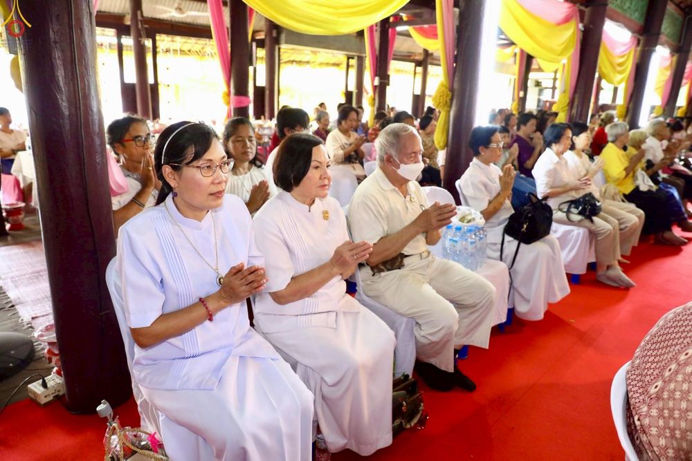 ภาพ No.253928:วันที่ 12 ตุลาคม พ.ศ. 2568 พิธีทอดกฐินสามัคคีทั่วไทย 30,000 วัด โดยคณะศิษยานุศิษย์ บูชาธรรม 81 ปี หลวงพ่อธัมมชโย ณ วัดบางกะเจ้ากลาง อ.พระประแดง จ.สมุทรปราการ