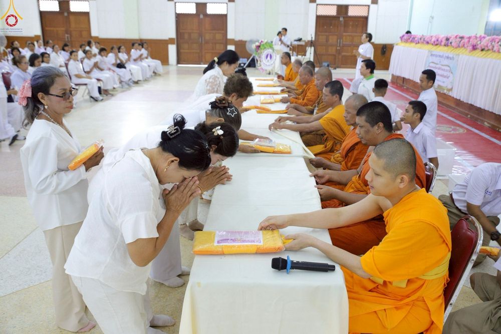 ภาพ No.247945:วันที่ 26-27 กันยายน พ.ศ. 2568 โครงการอบรม อุบาสกแก้ว อุบาสิกาแก้ว รุ่นที่ 3 ณ วัดพระมหาธาตุวรมหาวิหาร , พุทธภูมิ สวนสมเด็จพระศรีนครินทร์ 48 (ทุ่งท่าลาด) และ ธุดงคสถานนครธรรม จ.นครศรีธรรมราช