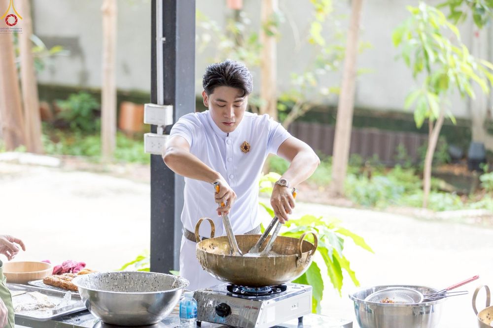 ภาพ No.249060:วันที่ 26-28 กันยายน พ.ศ. 2568 โครงการอบรม อุบาสกแก้ว อุบาสิกาแก้ว รุ่นที่ 3  ณ ศูนย์ปฏิบัติธรรมสมุทรปราการ ได้รับความเมตตาจากคณะสงฆ์ในพื้นที่  รวมถึงผู้บริหารสถานศึกษา ที่นำนักเรียนระดับมัธยมปลาย  มารับฟังข้อมูลเพื่อที่จะเป็นกำลังสำคัญ ในการเข้าร่วมขบวน