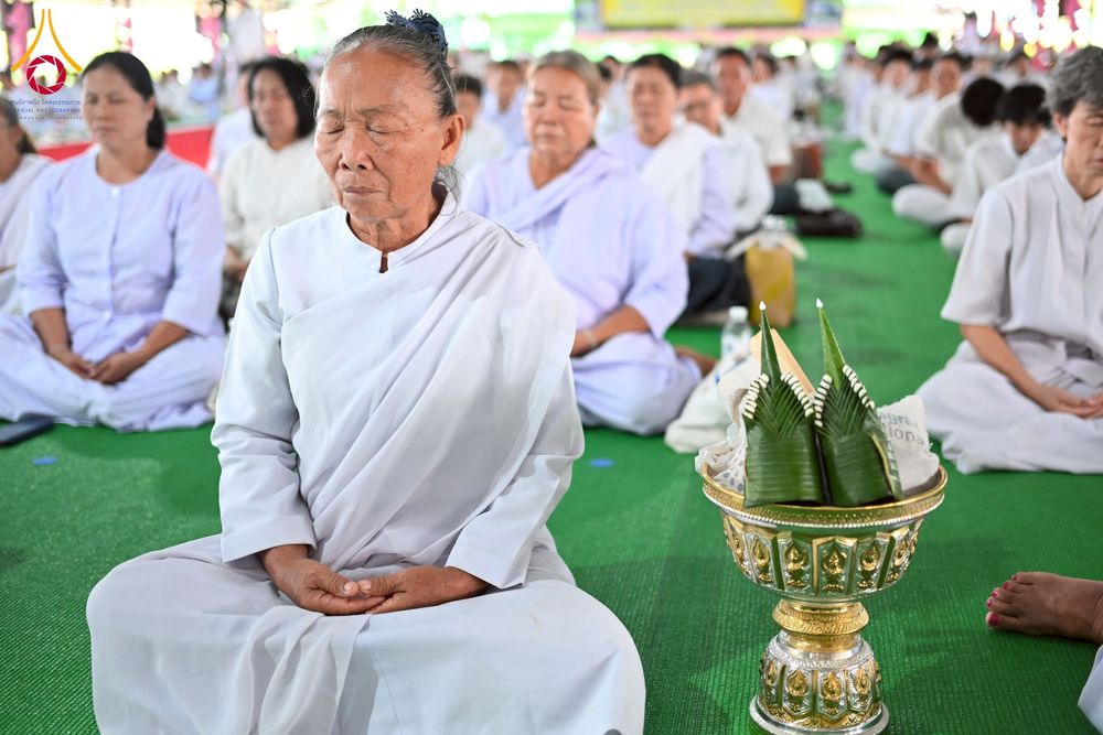 ภาพ No.250272:วันอังคารที่ 7 ตุลาคม พ.ศ. 2568 พิธีทอดผ้าป่าเพื่อสร้าง "ลานอเนกประสงค์พญานาค 4 ตระกูล" ณ พุทธอุทยานนานาชาติ อ.โพนพิสัย จ.หนองคาย