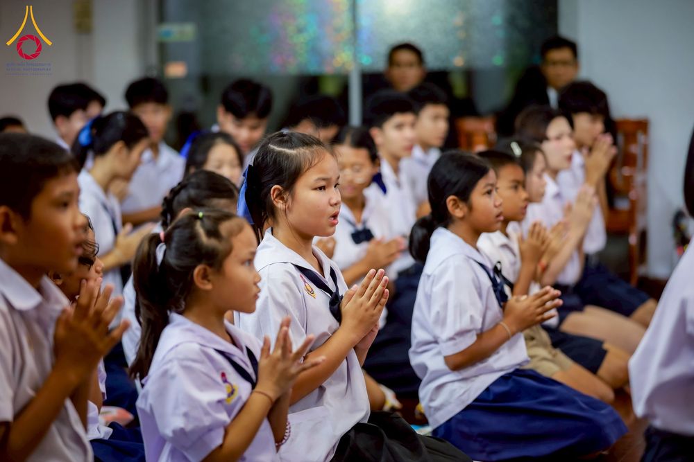 ภาพ No.272541:วันที่ 21 พฤศจิกายน พ.ศ. 2568 รวมพลังเด็กดี V-Star ผู้นำฟื้นฟูศีลธรรมโลก ประจำปี 2568 จังหวัดสุโขทัย ณ ศูนย์ปฏิบัติธรรมสุโขทัย