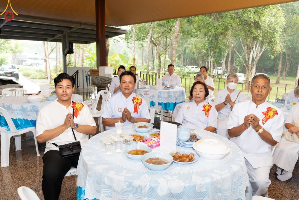 ภาพ No.162895:โครงการกฐินสามัคคีทั่วไทย 30,000 วัด บูชาธรรม 80 ปี หลวงพ่อธัมมชโย โดย คณะศิษยานุศิษย์วัดพระธรรมกาย ณ ศูนย์ปฎิบัติธรรมจันทบุรี วันที่ 18 ตุลาคม พ.ศ. 2567
