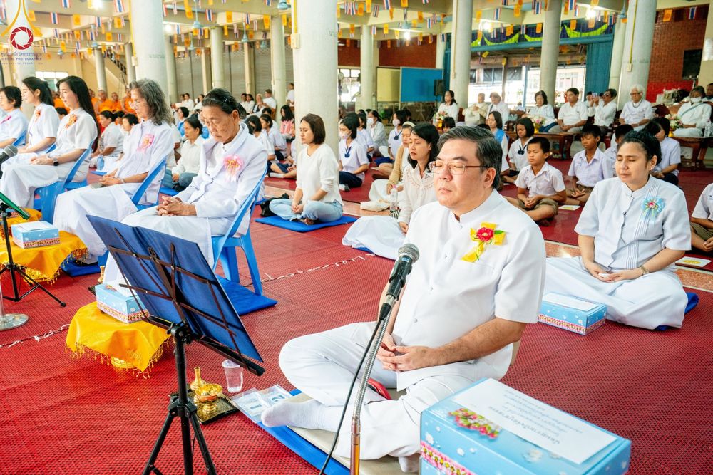 ภาพ No.189709:พิธีทอดผ้าป่าทำนุบำรุงศาสนสถาน ในโครงการธรรมยาตรา กตัญญูบูชา มหาปูชนียาจารย์ พระมงคลเทพมุนี(สด จนฺทสโร) พระผู้ปราบมาร อนุสรณ์สถาน 7 แห่ง ปีที่ 13 ณ วัดใหม่พิบูลย์ผล ต.บางเลน อ.สองพี่น้อง จ.สุพรรณบุรี วันที่ 5 มกราคม พ.ศ. 2568