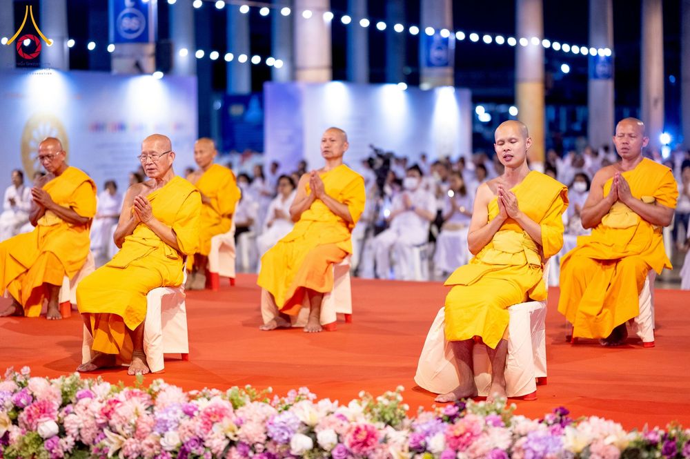 ภาพ No.217391:วันเสาร์ที่ 12 เมษายน พ.ศ. 2568 พิธีฉลองชัยชิตังเม สวดธัมมจักกัปวัตนสูตร ครบ 7,277,818,181 จบ ณ วัดพระธรรมกาย จังหวัดปทุมธานี