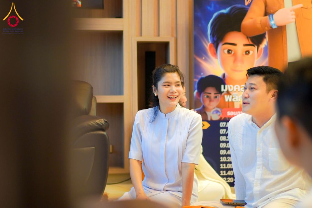 ภาพ No.327668:วันที่ 1-6 พฤษภาคม พ.ศ.2569 ต้อนรับชาวต่างชาติ พระภิกษุ คณะชาวเมียนมาร์  อุบาสิกาชาวอินเดีย เยี่ยมชมวัดพระธรรมกายและสักการะพระมหาธรรมกายเจดีย์
