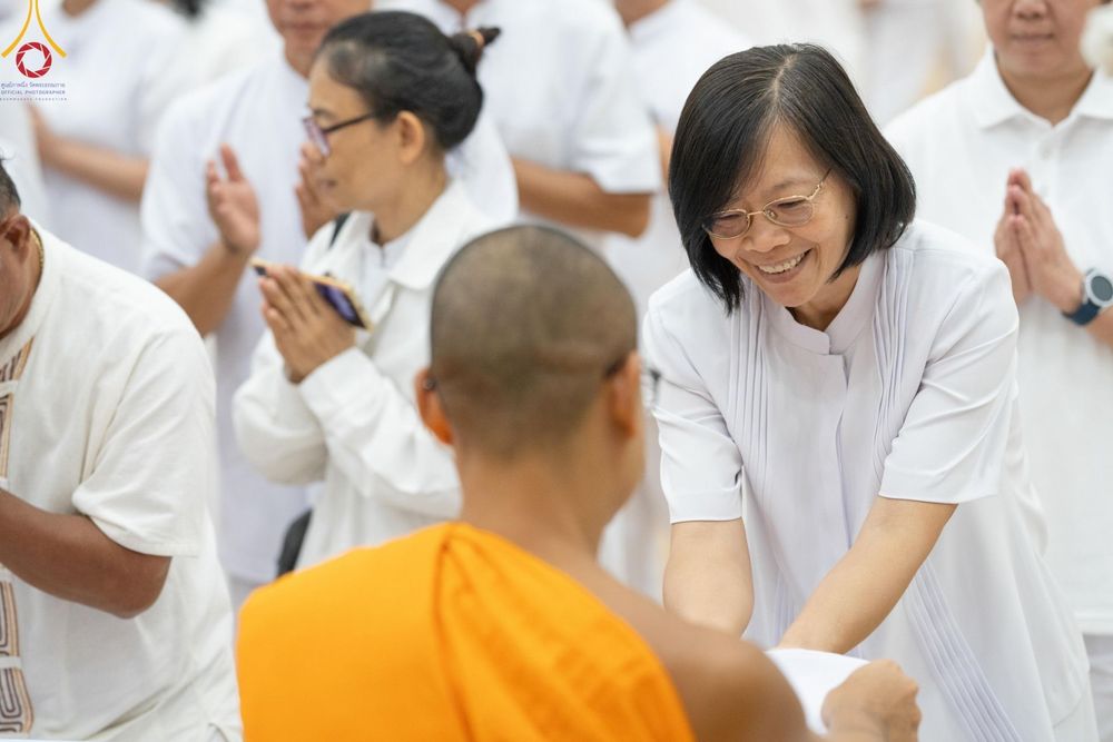ภาพ No.157341:โครงการ อุบาสกแก้ว อุบาสิกาแก้ว รุ่นที่ 3 ตัวแทนทอดกฐินสามัคคีทั่วไทย 30,000 วัด บูชาธรรม 80 ปี หลวงพ่อธัมมชโย ระหว่างวันที่ 19-22 กันยายน พ.ศ. 2567 โซนกรุงเทพฯ-สมุทรปราการ ณ อาคาร 115 ปี คุณยายอาจารย์ฯ วัดพระธรรมกาย
