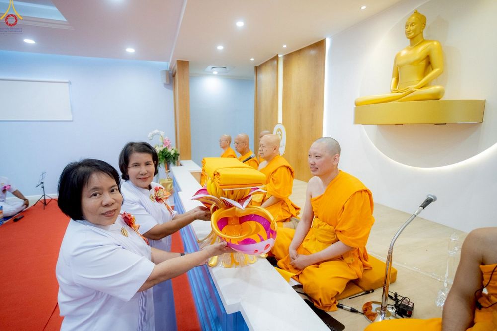 ภาพ No.270397:วันอาทิตย์ที่ 19 ตุลาคม พ.ศ. 2568 พิธีทอดกฐินสามัคคี เพื่อสถาปนากุฏิสงฆ์  น้อมถวายเป็นพุทธบูชาและบูชาธรรม แด่หลวงพ่อธัมมชโย ณ วัดพุทธเคปทาวน์  ประเทศสาธารณรัฐแอฟริกาใต้