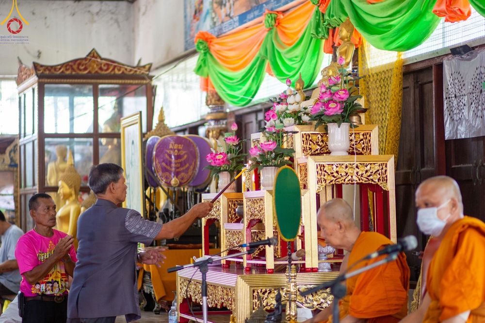 ภาพ No.166170:พิธีทอดกฐิน ณ วัดโพธิ์เลื่อน อ.เมือง จ.ปทุมธานี ในโครงการกฐินสามัคคีทั่วไทย 30,000 วัด บูชาธรรม 80 ปี หลวงพ่อธัมมชโย โดยคณะศิษยานุศิษย์วัดพระธรรมกาย วันที่ 20 ตุลาคม พ.ศ. 2567