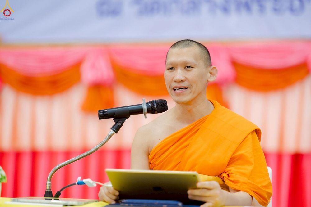 ภาพ No.233539:วันจันทร์ที่ 7 กรกฎาคม พ.ศ. 2568 จังหวัดบุรีรัมย์รวมใจ สัมมนาคณะสงฆ์ เพื่อฟื้นฟูพระพุทธศาสนา  โครงการทอดกฐินสามัคคีทั่วไทย 30,000 วัด ประจำปีพุทธศักราช 2568 และพิธีถวายมหาสังฆทาน 300 กว่าวัด โดยคณะศิษยานุศิษย์ บูชาธรรม 81 ปี หลวงพ่อธัมมชโย  ณ วัดกลาง พระ