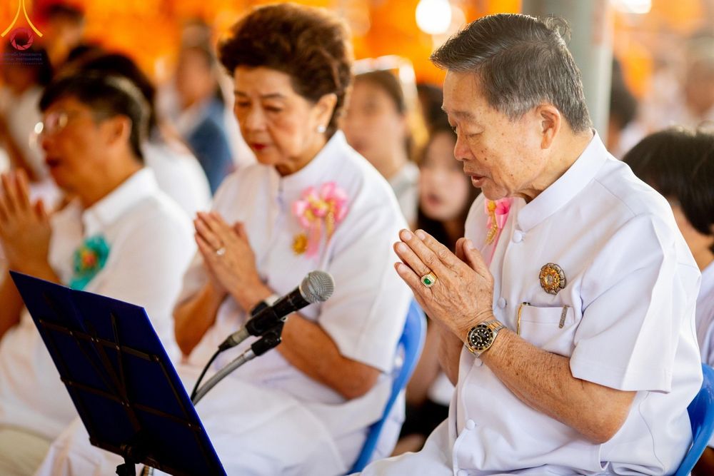 ภาพ No.189325:พิธีทอดผ้าป่าทำนุบำรุงศาสนสถาน ในโครงการธรรมยาตรา กตัญญูบูชา มหาปูชนียาจารย์ พระมงคลเทพมุนี(สด จนฺทสโร) พระผู้ปราบมาร อนุสรณ์สถาน 7 แห่ง ปีที่ 13 ณ วัดใหม่นพรัตน์  ต.เนินพระปรางค์ อ.สองพี่น้อง จ.สุพรรณบุรี วันที่ 5 มกราคม พ.ศ. 2568