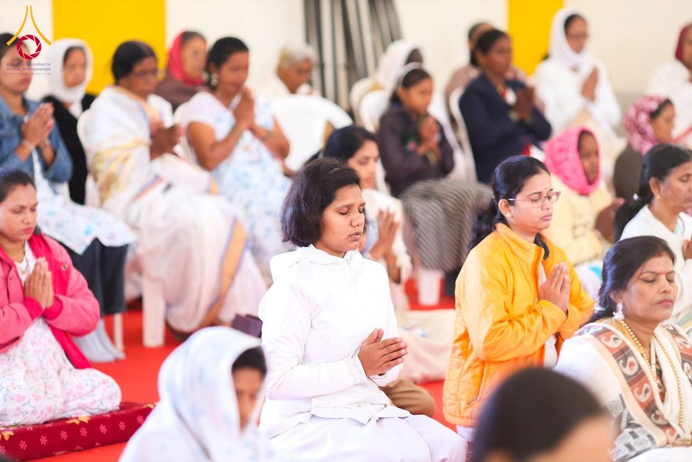 ภาพ No.283843:วันที่ 6-7 ธันวาคม พ.ศ. 2568  พิธีรับมอบหนังสือแสดงเจตจำนงถวายสิทธิครอบครองและใช้ประโยชน์วัดสันติวัน เมืองนาคปูร์  พิธีจุดโคมประทีปถวายเป็นพุทธบูชา และอุทิศบุญกุศลแด่ ดร.บี.อาร์. อัมเบดการ์  พิธีบูชาข้าวพระถ่ายทอดสดจากประเทศไทย