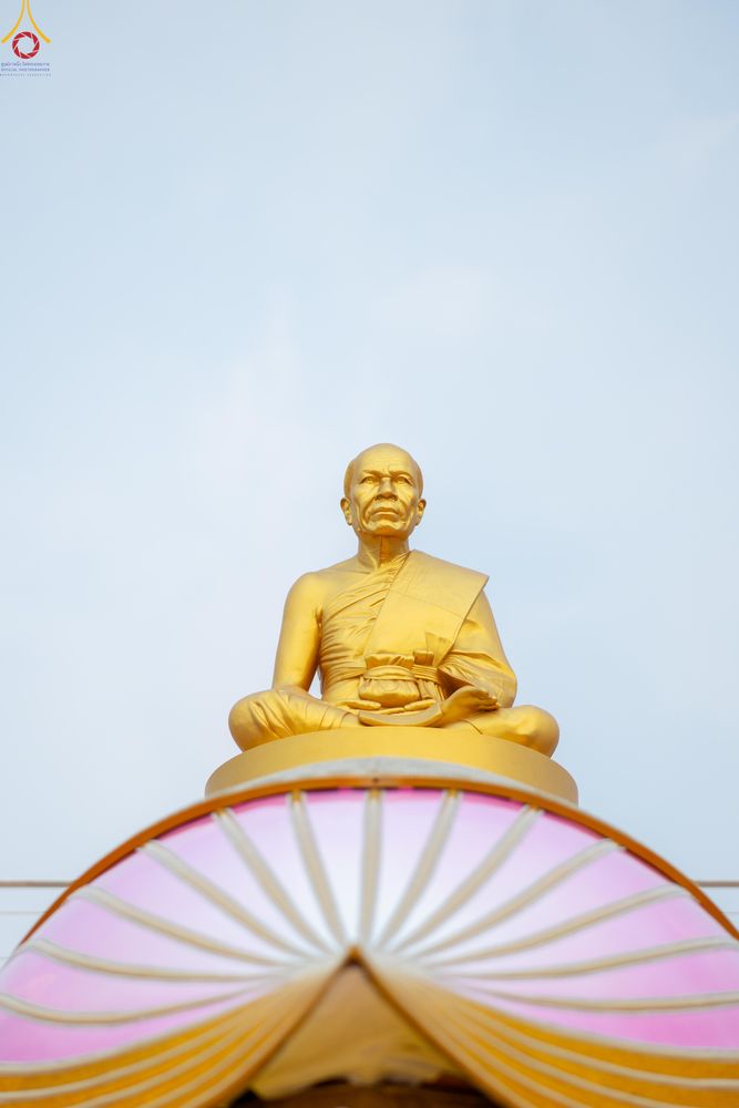 ภาพ No.299952:วันที่ 22 มกราคม พ.ศ.2569 พระธรรมยาตราปฏิบัติธรรม และถ่ายภาพหมู่ประวัติศาสตร์ ณ อาคารธรรมยาตรา กตัญญูบูชามหาปูชนียาจารย์  ตรงข้ามวัดปากน้ำภาษีเจริญ จ.กรุงเทพมหานคร ในโครงการธรรมยาตรา กตัญญูบูชา มหาปูชนียาจารย์ พระมงคลเทพมุนี(สด จนฺทสโร) พระผู้ปราบมาร อนุ