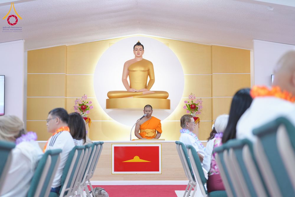 ภาพ No.321623:วันอาทิตย์ที่ 12 เมษายน พ.ศ.2569 กิจกรรมงานบุญวันสงกรานต์ (ตักบาตร ขอขมาพ่อแม่ สรงน้ำพระ รดน้ำขอพร) ณ วัดพระธรรมกายจอร์เจีย ประเทศสหรัฐอเมริกา