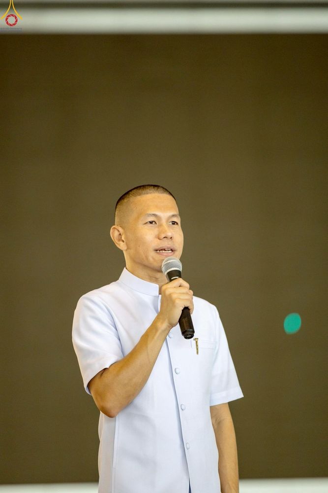 ภาพ No.264001:วันอาทิตย์ที่ 2 พฤศจิกายน พ.ศ. 2568 พิธีตักบาตรอาทิตย์ต้นเดือน ณ บ้านแก้วเรือนทองคุณยายฯ วัดพระธรรมกาย