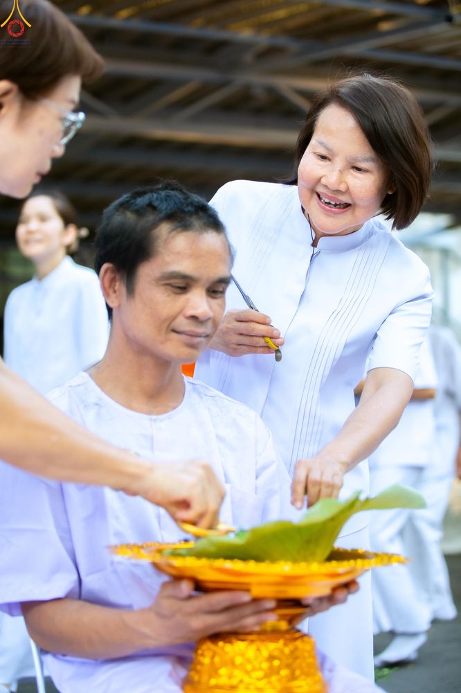 ภาพ No.319747:วันอาทิตย์ที่ 5 เมษายน พ.ศ.2569 พิธีตัดปอยผม และปลงผมนาคธรรมทายาท โครงการบรรพชาและอุปสมบทหมู่ รุ่นบูชาธรรม 82 ปี หลวงพ่อธัมมชโย