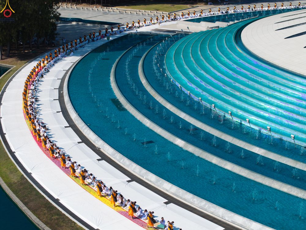 ภาพ No.286880:วันที่ 2 มกราคม พ.ศ.2569 พิธีต้อนรับพระธรรมยาตรา ครั้งที่ 1 (ภาพชุดที่ 2) ณ วัดพระธรรมกาย (วิหารหลวงปู่ - พระมหาธรรมกายเจดีย์)