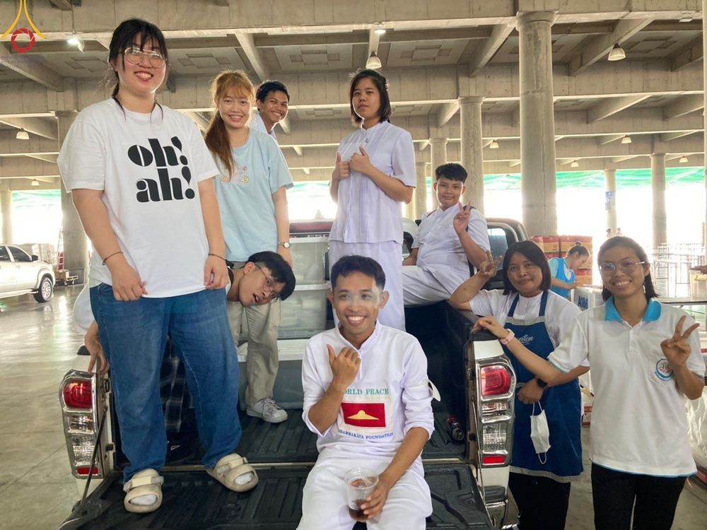 ภาพ No.61364:V.36 ทุ่มเทเพื่อพ่อ 80 ปี ภาพการเตรียมงานของหน่วยงานต่างๆ เพื่อพิธีฉลองอายุวัฒนมงคล 80 ปี หลวงพ่อธัมมชโย และรับถวายมหาสังฆทาน 10,000 กว่าวัดทั่วประเทศ ในวันคุ้มครองโลก จันทร์ที่ 22 เมษายน พ.ศ.2567
