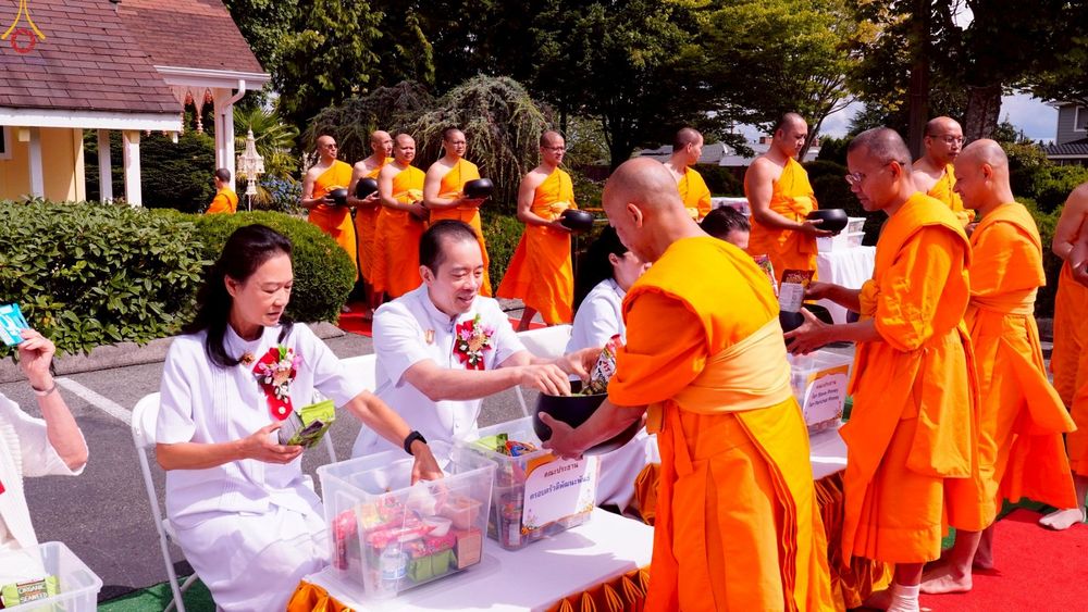 ภาพ No.239700:วันอาทิตย์ ที่ 17 สิงหาคม พ.ศ. 2568 พิธีทอดผ้าป่าฉลองครบรอบ 27 ปี วัดพระธรรมกายซีแอตเติล รัฐวอชิงตัน ประเทศสหรัฐอเมริกา