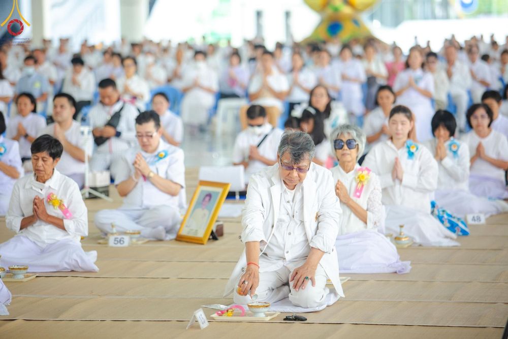 ภาพ No.167436:พิธีบุพเปตพลี ครั้งที่ 157 ร่วมอุทิศบุญกุศลแด่หมู่ญาติที่ล่วงลับไปแล้ว และสืบทอดอายุพระพุทธศาสนา วันพฤหัสที่ 31 ตุลาคม พ.ศ. 2567 (วันพระ แรม 14 ค่ำ เดือน 11) ณ หอฉันคุณยายอาจารย์ฯ วัดพระธรรมกาย