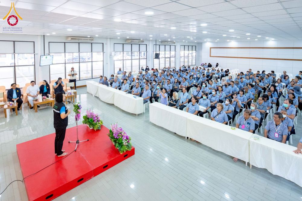 ภาพ No.259720:วันที่ 24 ตุลาคม พ.ศ. 2568 รพ.สต.คลองหนึ่ง อ.คลองหลวง สังกัด อบจ.ปทุมธานี จัดประชุมและมอบครุภัณฑ์ทางการแพทย์ เสริมพลัง อสม. ขับเคลื่อนสุขภาพชุมชนอย่างยั่งยืน ณ วัดพระธรรมกาย