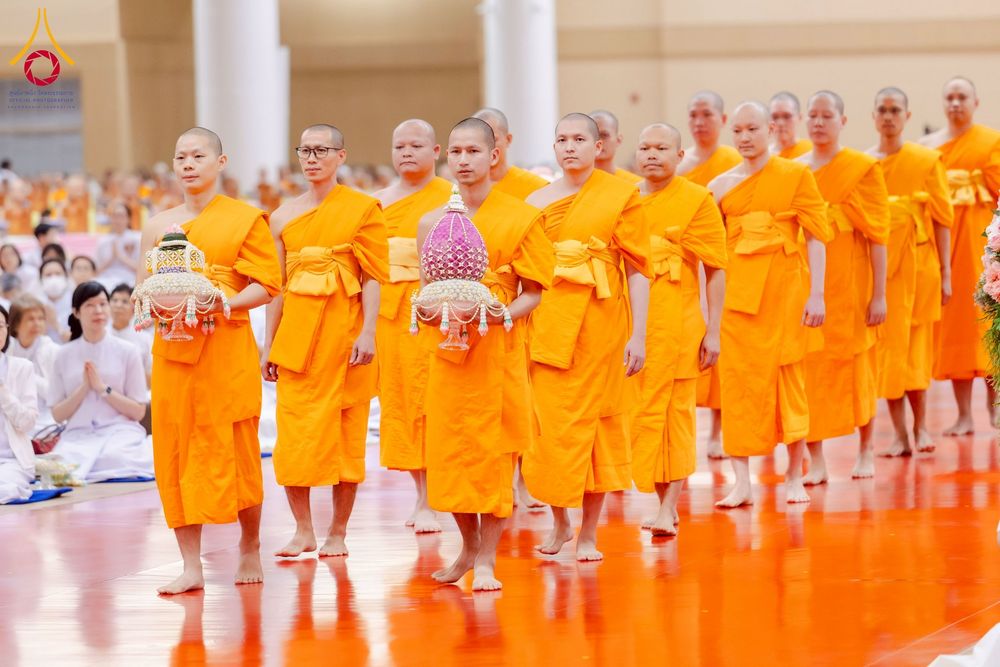 ภาพ No.272892:วันอาทิตย์ที่ 23 พฤศจิกายน พ.ศ.2568 พิธีมุทิตาสักการะ พระมหาเถระและพระเถระ ประจำปีพุทธศักราช 2568 ณ ห้องแก้วสารพัดนึก 2 สภาธรรมกายสากล  วัดพระธรรมกาย