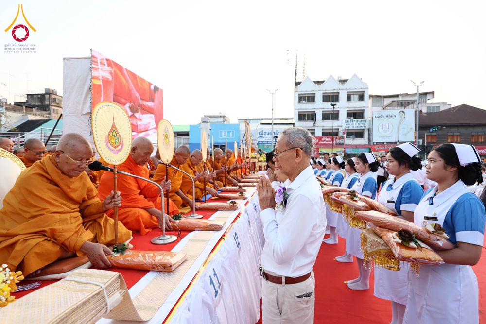 ภาพ No.312739:วันอาทิตย์ที่ 8 มีนาคม พ.ศ.2569 ทำบุญเมืองนครราชสีมา 558 ปี ตักบาตรพระ 10,000 รูป (ภาพชุดที่ 2)