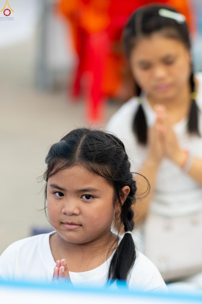 ภาพ No.324719:วันที่ 22 เมษายน พ.ศ.2569 (วันคุ้มครองโลก) บรรยากาศสาธุชน ในงานถวายมหาสังฆทาน 40,000 กว่าวัดทั่วประเทศ ณ ลานธรรม วัดพระธรรมกาย