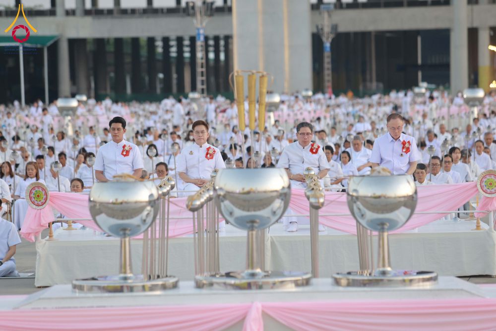 ภาพ No.312120:วันอังคารที่ 3 มีนาคม พ.ศ.2569 พิธีเวียนประทักษิณและจุดมาฆประทีป ณ ลานธรรมพระมหาธรรมกายเจดีย์ วัดพระธรรมกาย