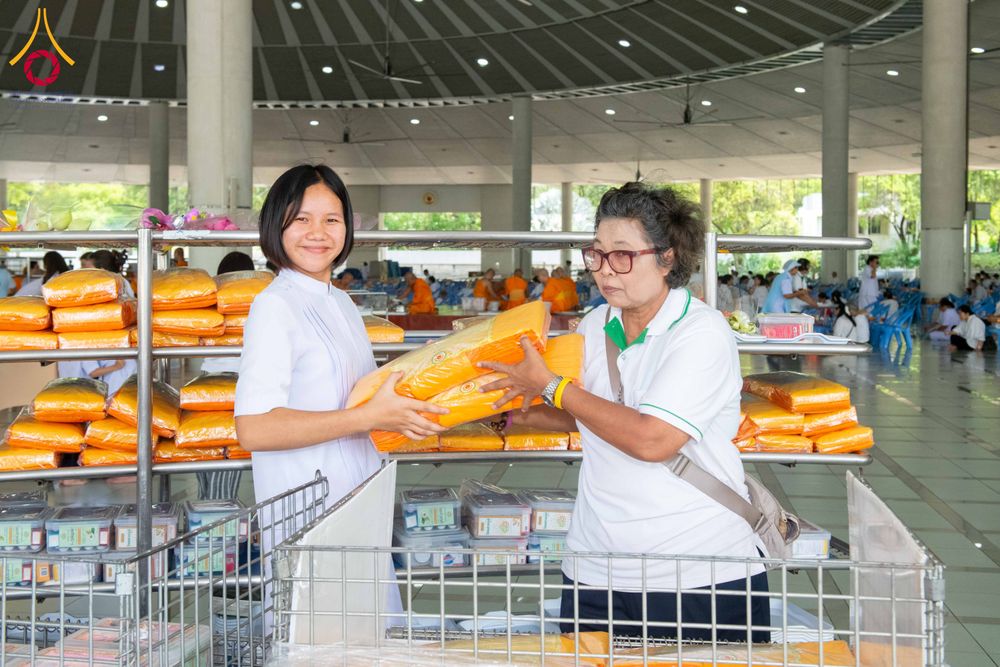 ภาพ No.322523:วันที่ 16 เมษายน พ.ศ.2569 พิธีบุพเปตพลี ครั้งที่ 181 ร่วมอุทิศบุญแด่หมู่ญาติที่ล่วงลับไปแล้ว และสืบทอดอายุพระพุทธศาสนา