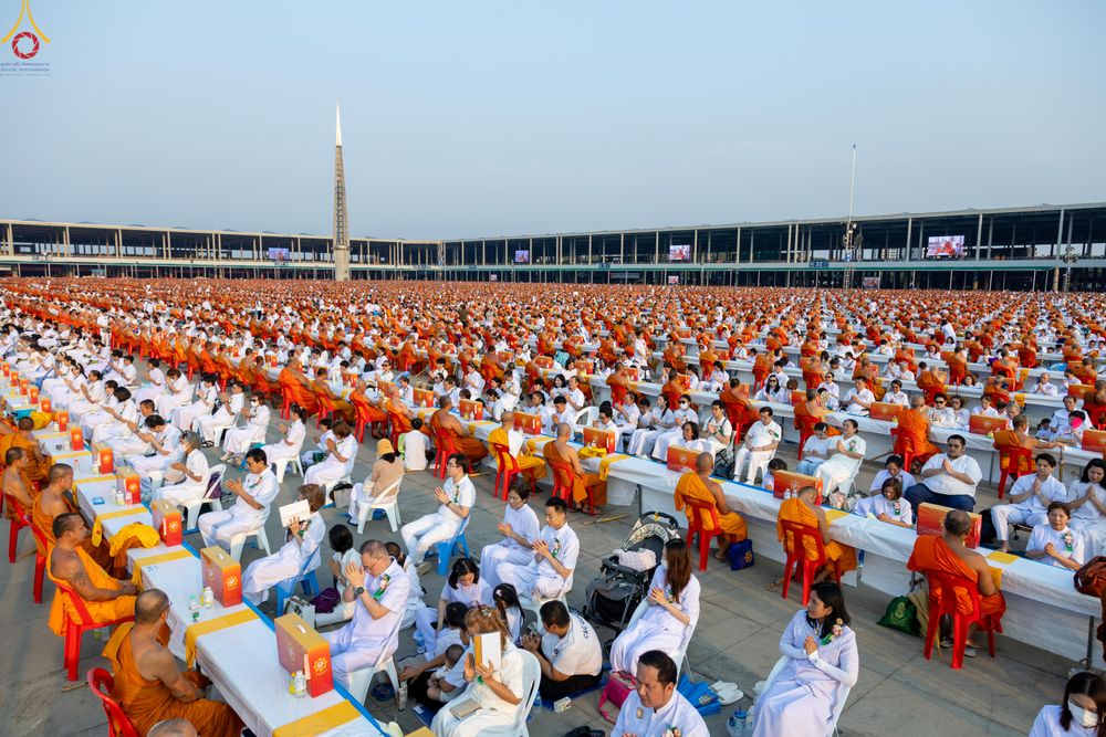 ภาพ No.325031:วันที่ 22 เมษายน พ.ศ.2569 (วันคุ้มครองโลก) พิธีถวายมหาสังฆทาน 40,000 กว่าวัดทั่วประเทศ (ชุดที่ 2) ณ ลานธรรม พระมหาธรรมกายเจดีย์ วัดพระธรรมกาย