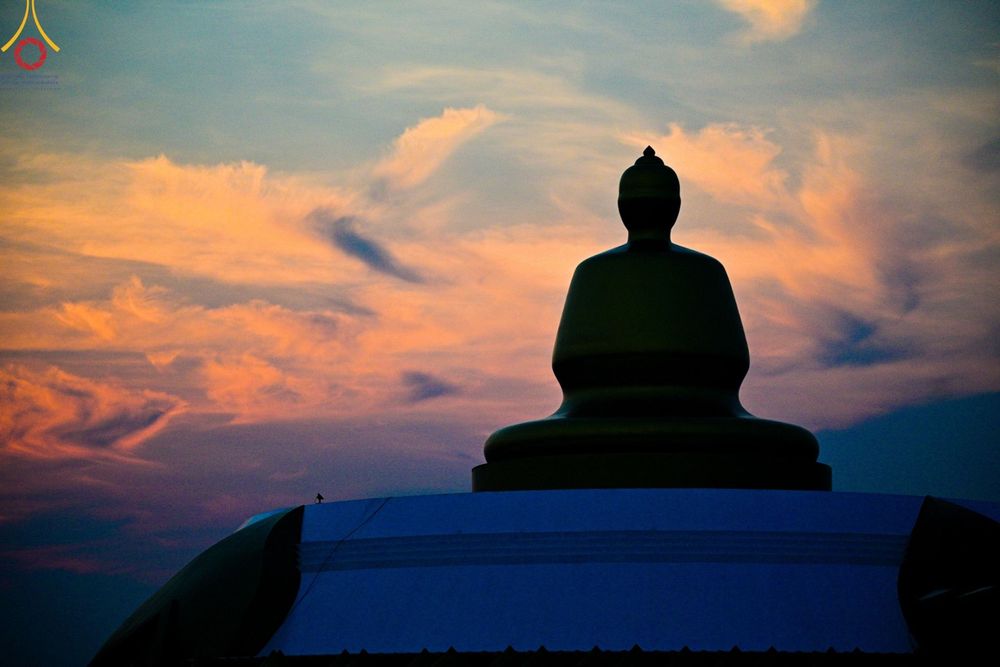 ภาพ No.200996:พิธีตักบาตรพระธรรมยาตรา ณ อนุสรณ์สถานลำดับที่ 5 สถานที่เผยแผ่วิชชาธรรมกายครั้งแรก อนุสรณ์สถานบางปลา วัดบางปลา อำเภอบางเลน จังหวัดนครปฐม ในโครงการธรรมยาตรา กตัญญูบูชา มหาปูชนียาจารย์ พระมงคลเทพมุนี(สด จนฺทสโร) พระผู้ปราบมาร อนุสรณ์สถาน 7 แห่ง ปีที่ 13