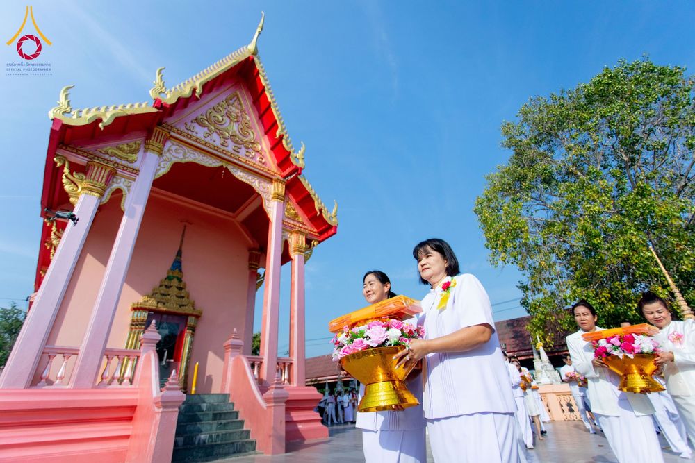 ภาพ No.204990:พิธีทอดผ้าป่าทำนุบำรุงศาสนสถาน ณ วัดบ่อทอง ตำบลคูขวาง อำเภอลาดหลุมแก้ว จังหวัดปทุมธานี ในโครงการธรรมยาตรา กตัญญูบูชา มหาปูชนียาจารย์ พระมงคลเทพมุนี(สด จนฺทสโร) พระผู้ปราบมาร อนุสรณ์สถาน 7 แห่ง ปีที่ 13 วันที่ 30 มกราคม พ.ศ. 2568 