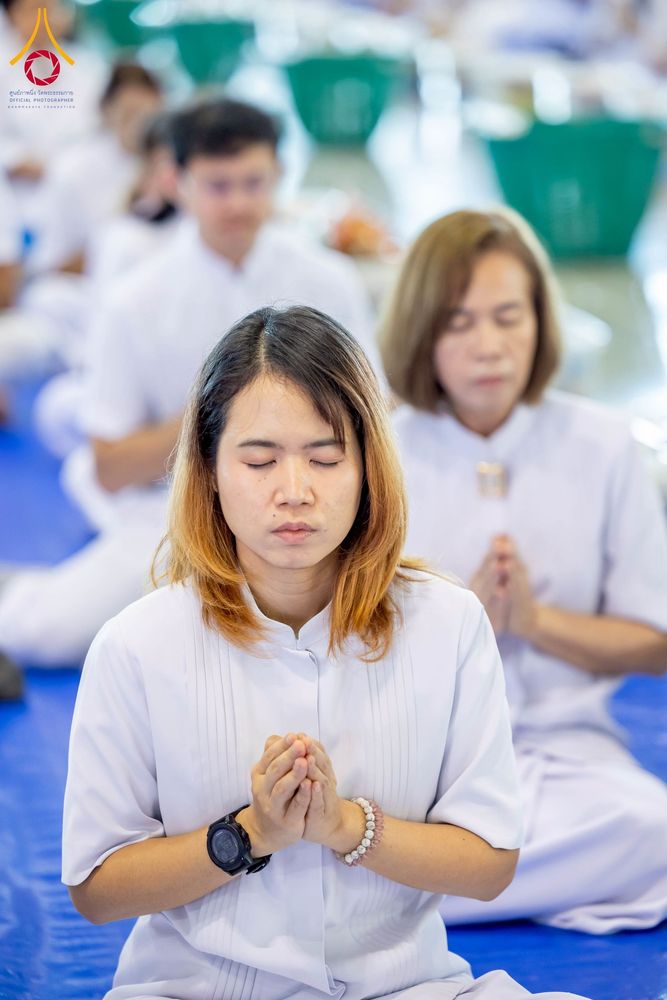 ภาพ No.276964:วันอาทิตย์ที่ 7 ธันวาคม พ.ศ. 2568 พิธีตักบาตรอาทิตย์ต้นเดือน ณ บ้านแก้วเรือนทองคุณยายฯ วัดพระธรรมกาย