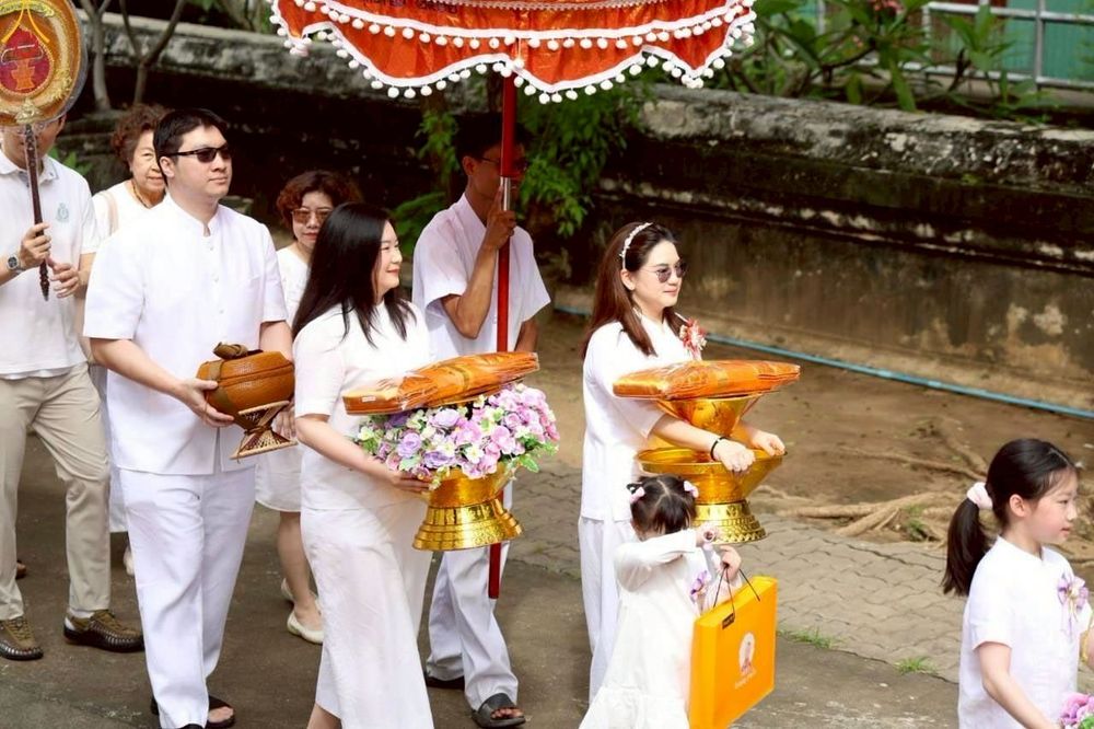 ภาพ No.265219:วันที่ 18 ตุลาคม พ.ศ. 2568 พิธีทอดกฐินสามัคคีทั่วไทย วัดค้างคาว ต.บางไผ่ อ.เมืองนนทบุรี จ.นนทบุรี โดยคณะศิษยานุศิษย์ บูชาธรรม 81 ปี หลวงพ่อธัมมชโย