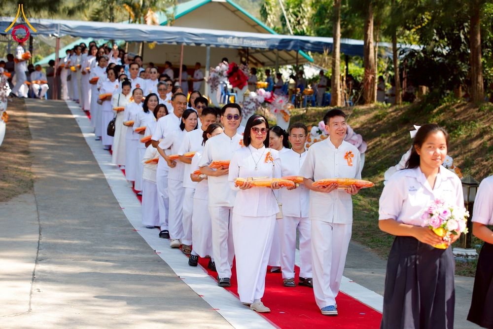 ภาพ No.274913:วันอาทิตย์ที่ 30 พฤศจิกายน พ.ศ. 2568 พิธีทอดผ้าป่า "สร้างองค์พระเจดีย์เพื่อสร้างสันติภาพโลก" ณ ศูนย์ปฏิบัติธรรมระยอง (บ้านช่องลม)