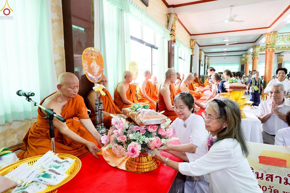 ภาพ No.250222:วันพุธที่ 8 ตุลาคม พ.ศ. 2568 พิธีทอดกฐินสามัคคีทั่วไทย 30,000 วัด โดยคณะศิษยานุศิษย์ บูชาธรรม 81 ปี หลวงพ่อธัมมชโย ณ วัดทัศนารุณสุนทริการาม กรุงเทพฯ