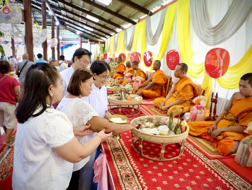 ภาพ No.266946:วันที่ 26 ตุลาคม พ.ศ. 2568 พิธีทอดกฐินสามัคคีทั่วไทย ณ วัดห้วยสุวรรณาราม อ.ศรีประจันต์ จ.สุพรรณบุรี โดยคณะศิษยานุศิษย์ บูชาธรรม 81 ปี หลวงพ่อธัมมชโย