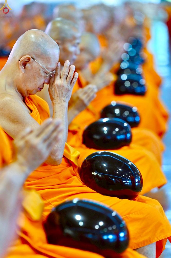 ภาพ No.263875:วันอาทิตย์ที่ 2 พฤศจิกายน พ.ศ. 2568 พิธีตักบาตรอาทิตย์ต้นเดือน ณ บ้านแก้วเรือนทองคุณยายฯ วัดพระธรรมกาย