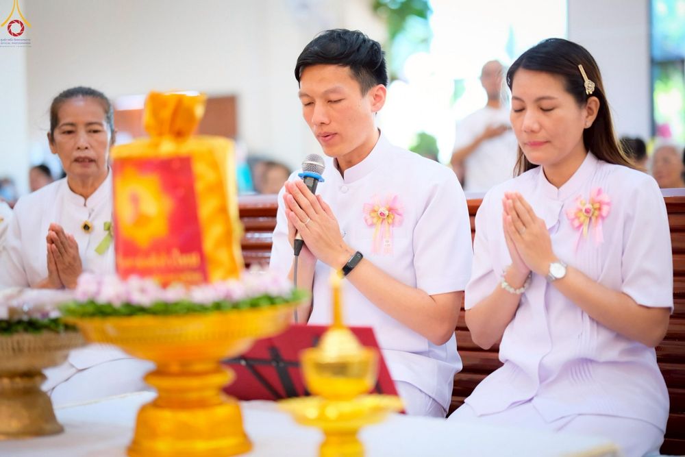 ภาพ No.260996:วันที่ 19 ตุลาคม พ.ศ. 2568 พิธีทอดกฐินสามัคคีทั่วไทย 30,000 วัด โดยคณะศิษยานุศิษย์ บูชาธรรม 81 ปี หลวงพ่อธัมมชโย ณ วัดทุ่งน้อย อ.นครชัยศรี จ.นครปฐม